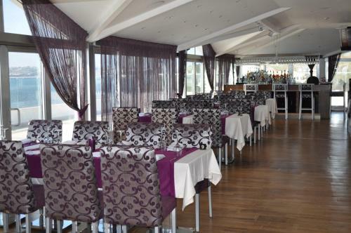 Vira Hotel