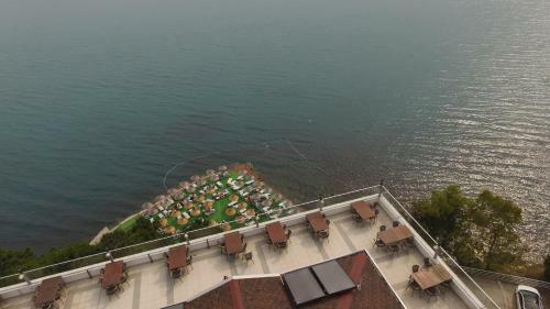 Vira Hotel