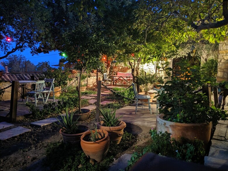 Hostal Bahab Guest House