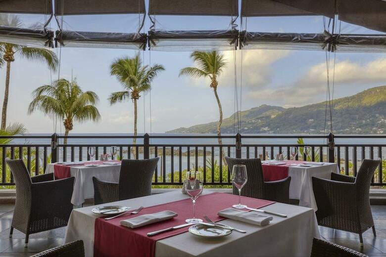 Hotel Le Meridien Fisherman's Cove