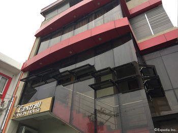 Hotel Constrell Pension House