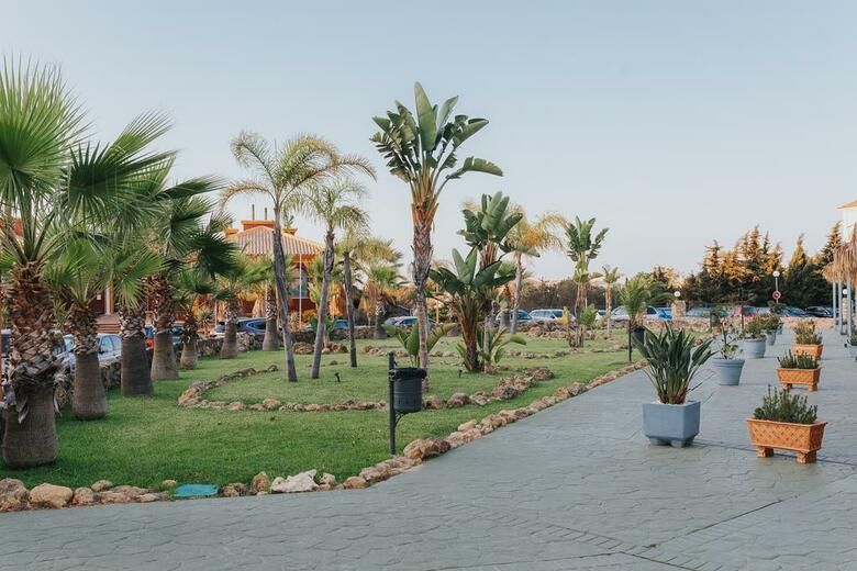 Apartamentos On Family Playa de Do�ana