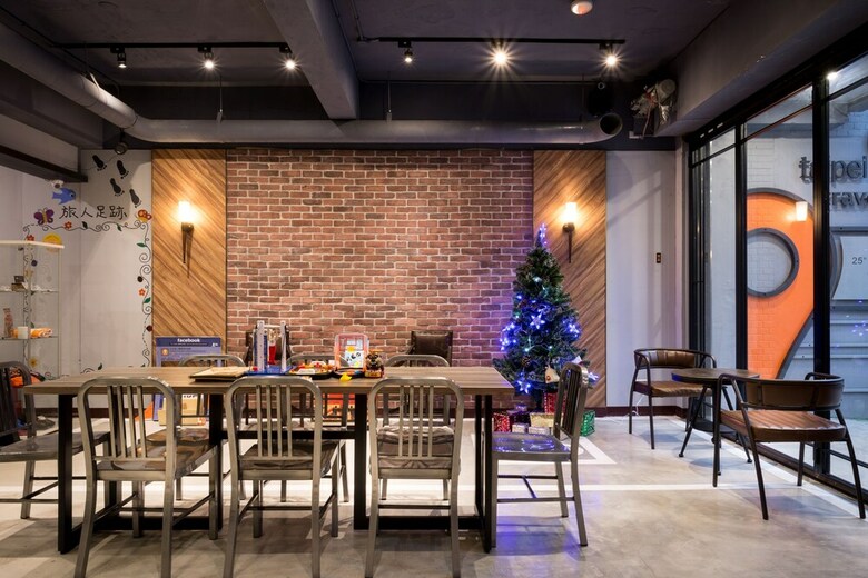Taipei Travelers International Hostel