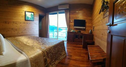 Bed & Breakfast Crystal Jade Chalet