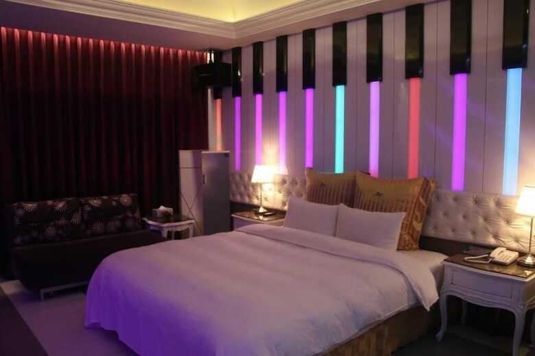 Kai-hong Motel