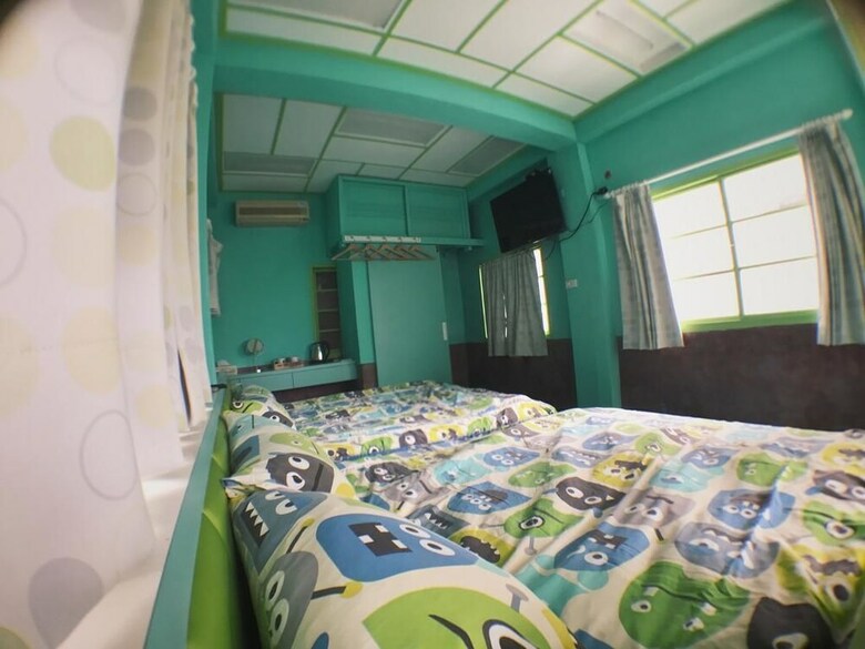 Hotel Narrow House