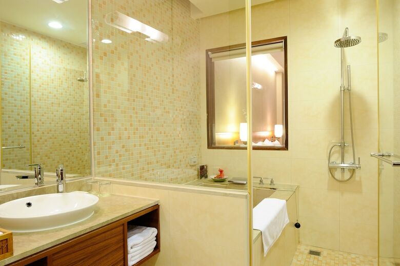 Hotel Young Lake Resort