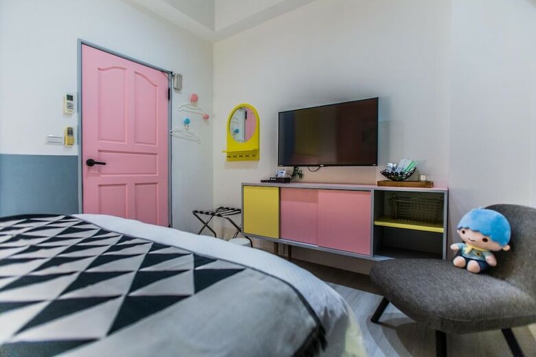 Hotel Corner Casual Bed And Breakfast