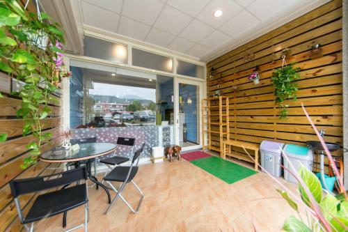 25 Street B&B