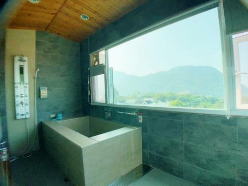 Hostal Li Quan Hot Spring Resort