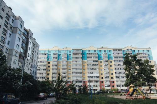Luxury Apartments Neer Lavina
