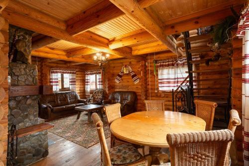 Hostal Gostynnyi Dvir Burkut