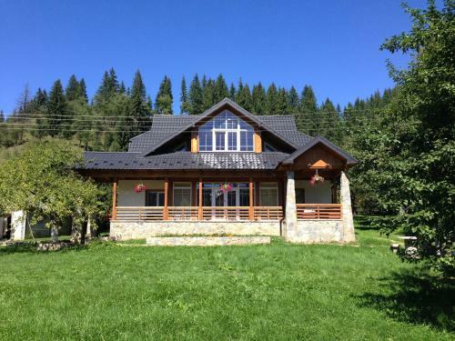 Hostal Cottage Familiya