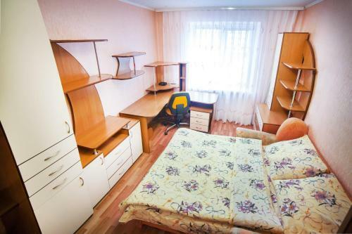 Apartment On Lyali Ratushnoy