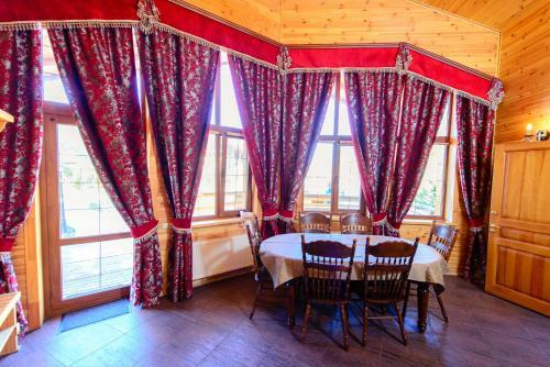 Bed & Breakfast Petrovskyi Brovar