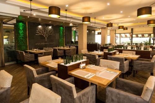 Park Hotel Warshawskiy