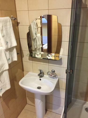 Hotel Podilskii Dvir