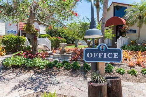 Apartamento East Gulf Condo #741