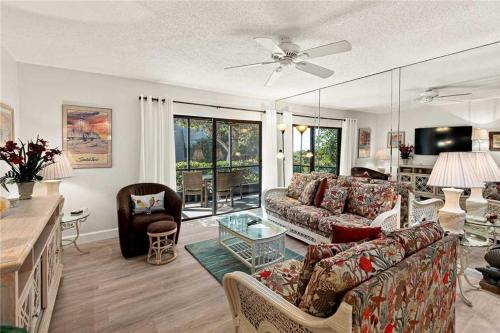 Apartamento East Gulf Condo #741