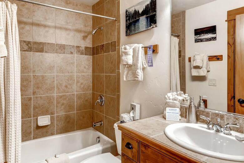 Eagleridge Townhomes 1556