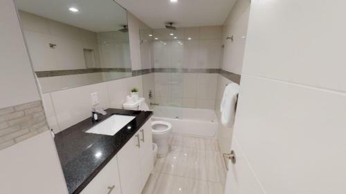 Apartamento Collins Condo #256742