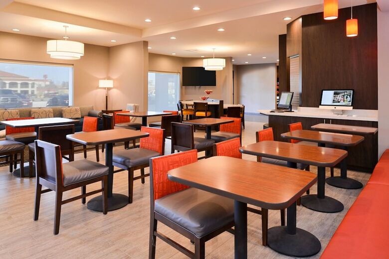 Hotel Towneplace Suites By Marriott Laplace