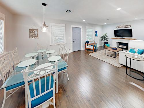 2519 Hyde Park St Home