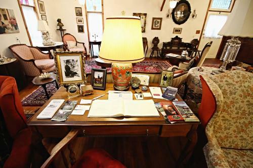 Ebenezer House Bed & Breakfast
