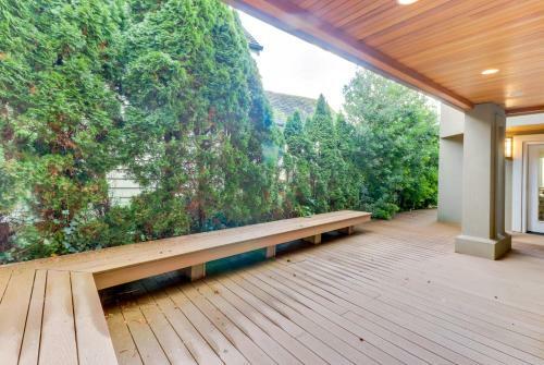 Camano Island Waterfront Modern Splendor