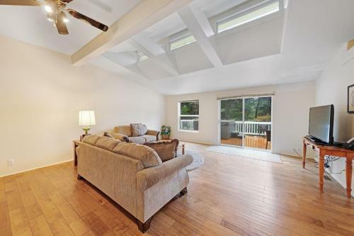 Forest Grove Retreat