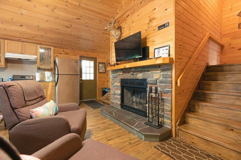 Motel Long Lake And Cottages Llc