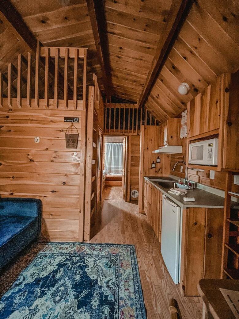 Motel Long Lake And Cottages Llc