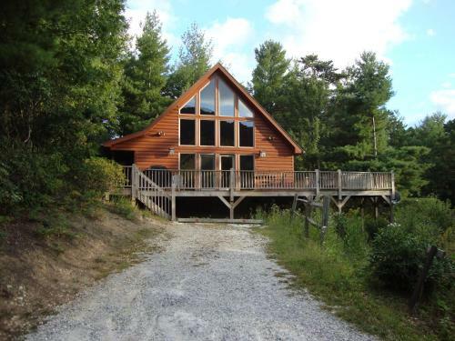 Hotel Bear Den Mountain Resort