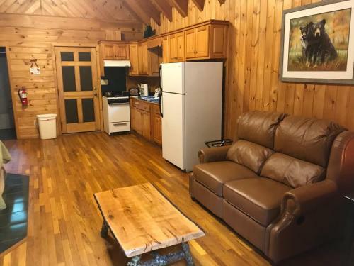 Hotel Bear Den Mountain Resort