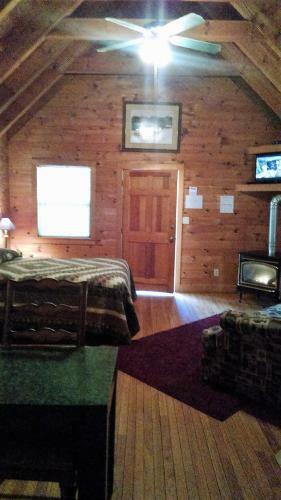 Hotel Bear Den Mountain Resort