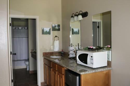 Hotel Hidden Canyon Retreat
