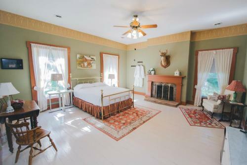 Old Caledonian Bed & Breakfast