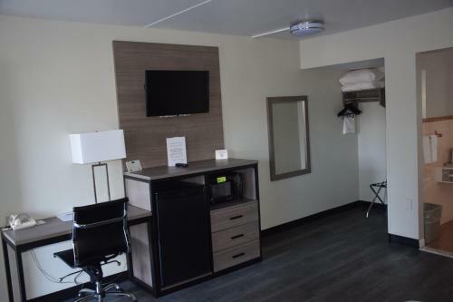 White Rose Motel