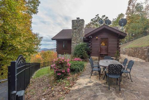 Dancing Bears Cabin