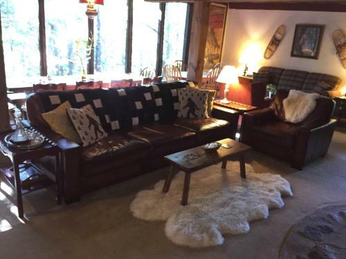 Grunberg Haus Bed & Breakfast Inn & Cabins