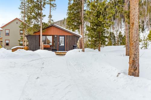 Endearing Cabin