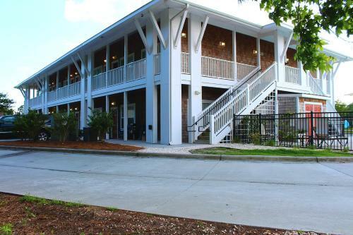 Hotel Topsail Shores Inn