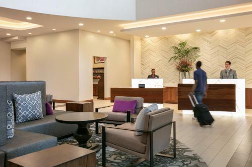 Hotel Embassy Suites By Hilton Berkeley Heights