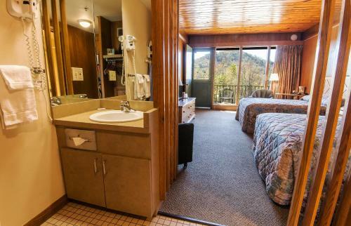 Buckhorn Lake State Resort Park