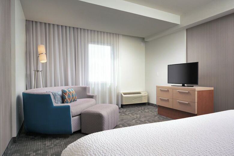 Hotel Courtyard By Marriott Nashville Se/murfreesboro