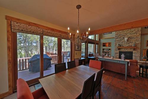 Juniper House Home