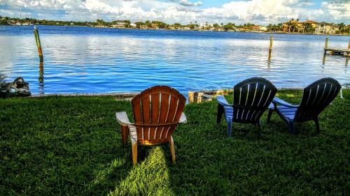 Boca Ciega Bay Apartment