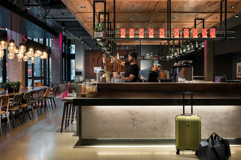 Hotel Moxy Seattle Downtown
