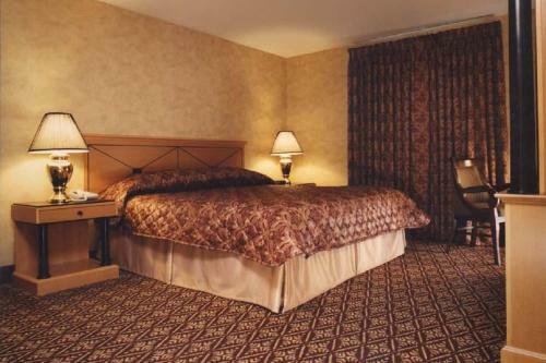 Hotel The Bertram Inn & Conf Ctr Trademark Collection By Wyndham