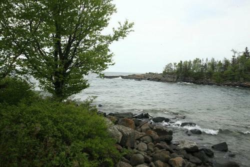 Hotel Cove Point Lodge